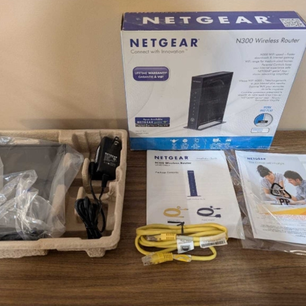 NETGEAR Black Vertical Modem-Router Combo - Picture 2 of 4